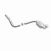 MagnaFlow Direct Fit Catalytic Conv 02-06 Cadillac Escalade / 02-06 GM Yukon (Inc Denali) 6.0L D/S