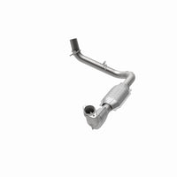 MagnaFlow Direct Fit Catalytic Converter 97-98 Ford Trucks 5.4L