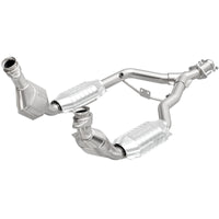 MagnaFlow Direct Fit Catalytic Converter 96-98 Ford Mustang 3.8L