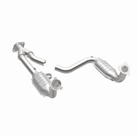 MagnaFlow Direct Fit Catalytic Converter 03-06 Chevy SSR 5.3/6.0 OEM