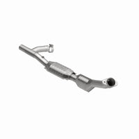 MagnaFlow Direct Fit Catalytic Converter 99-02 Expedition 5.4L 4wd