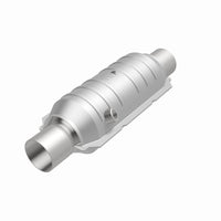MagnaFlow Universal Catalytic Converter 2.50 OEM Angled O2