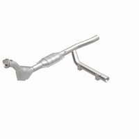 MagnaFlow Direct Fit Catalytic Converter 97-98 Ford Expedition 4.6