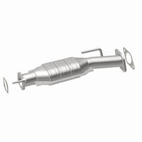 MagnaFlow Direct Fit Catalytic Converter 09-11 GMC Acadia 3.6L