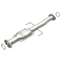 MagnaFlow Direct Fit Catalytic Converter 02-04 Toyota Tacoma 2.7L Rear