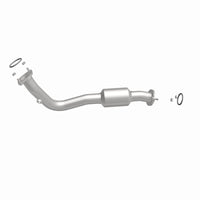 MagnaFlow Direct Fit Catalytic Converter 13-15 RAV4 2.5 Underbody