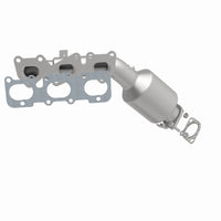 MagnaFlow Direct Fit Catalytic Converter 10-12 Hyundai Genesis 3.8L