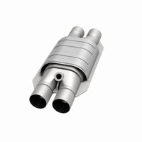MagnaFlow Universal Catalytic Converter 2 D/D W/O2 Boss