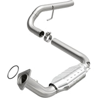 MagnaFlow Direct Fit Catalytic Conv 02-06 Cadillac Escalade / 02-06 GM Yukon (Inc Denali) 6.0L D/S