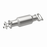 MagnaFlow Direct Fit Catalytic Converter 2011 Kia Sorento 3.5 Underbody