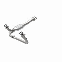 MagnaFlow Direct Fit Catalytic Converter California Grade 96-99 GM K/C 1500/2500 5.0L V8/4.3L V6