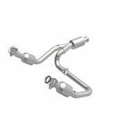 MagnaFlow 14-15 Chevrolet Silverado 1500 Underbody 4.3L / 5.3L Direct-Fit Catalytic Converter