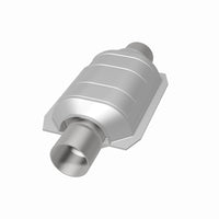 MagnaFlow Univ Cat Conv 2.25in Inlet/Outlet Ctr/Ctr Oval 01-04 Sequoia/03-04 Tundra 4.7L D/S-P/S