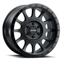 Method MR305 NV 18x9 18mm Offset 8x170 130.81mm CB Matte Black/Gloss Black Lip Wheel