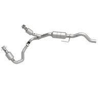 MagnaFlow Direct Fit Catalytic Converter 00-03 Durango 4WD 5.9L