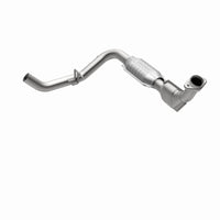 MagnaFlow Direct Fit Catalytic Converter 99-02 Expedition 5.4L 4wd