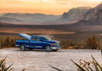 UnderCover 18-19 Toyota Tacoma 6ft Lux Bed Cover - Calvary Blue (Req Factory Deck Rails)