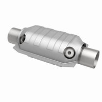 MagnaFlow Universal Catalytic Converter 2.5 W/Dual O2 Boss