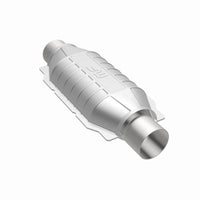 MagnaFlow Universal Catalytic Converter 2.5in ID Inlet/Outlet Center/Center Oval Rear