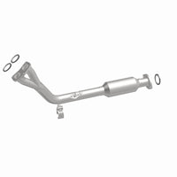MagnaFlow Direct Fit Catalytic Converter California Grade 96-98 Toyota 4Runner 2.7L