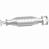 MagnaFlow Direct Fit Catalytic Converter 05-10 Kia Sportage 2.7L