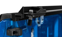 Lund 09-14 Ford F-150 (5.5ft. Bed) Genesis Elite Roll Up Tonneau Cover - Black
