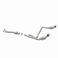 MagnaFlow Direct Fit Catalytic Converter 2011-2014 Express 1500 4.3L Underbody