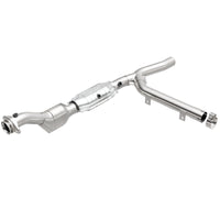 MagnaFlow Direct Fit Catalytic Converter 97-98 Ford Trucks 4.6L