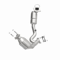 MagnaFlow Direct Fit Catalytic Converter 00-03 Ford Taurus 3.0 Front