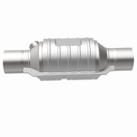 MagnaFlow Univ Cat Conv 2.5in Inlet/Outlet Ctr/Ctr Round 9in Body L x 5.125in W x 13in Overall L