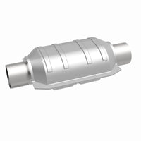 MagnaFlow Universal Catalytic Converter 2.5inch Inlet/Outlet Center/Center Oval (California OBDII)