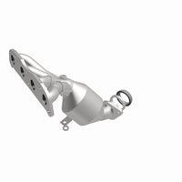 MagnaFlow Direct Fit Catalytic Converter 09-14 Sentra 2.0L Manifold
