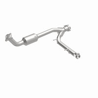 MagnaFlow Direct Fit Catalytic Converter 05-06 Lincoln Navigator 5.4L w/ 3in Main Piping