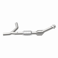 MagnaFlow Direct Fit Catalytic Converter 00-04 Ford E150 4.6L P/S