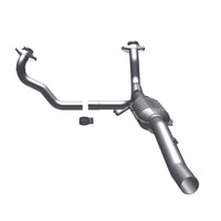MagnaFlow Direct Fit Catalytic Converter 00-03 Durango 2WD OEM