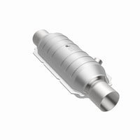 MagnaFlow Universal Catalytic Converter 2.50 OEM Angled O2