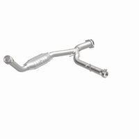 MagnaFlow Direct Fit Catalytic Converter 03-05 Ford Expedition/05-06 Lincoln Navigator 5.4L P/S