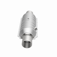 MagnaFlow Universal Catalytic Converter 2.50 OEM Angled O2