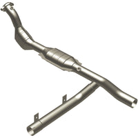 MagnaFlow Direct Fit Catalytic Converter 97-98 Ford Expedition 4.6