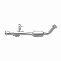 MagnaFlow Direct Fit Catalytic Converter 05-06 Lincoln Navigator 5.4L w/ 3in Main Piping