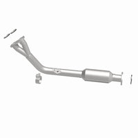 MagnaFlow Direct Fit Catalytic Converter California Grade 96-98 Toyota 4Runner 2.7L