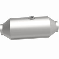 MagnaFlow MagnaFlow 2.5 in. OEM Grade Federal / EPA Compliant Universal Catalytic Converter