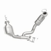 MagnaFlow Direct Fit Catalytic Converter 00-03 Ford Taurus 3.0 Front