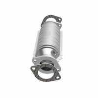 MagnaFlow Direct Fit Catalytic Converter 96-98 Nissan Altima 2.4L