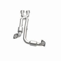 MagnaFlow Direct Fit Catalytic Converter 06-10 Jeep Grand Cherokee 6.1L