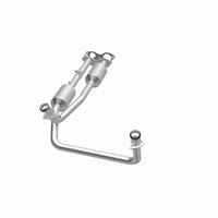 MagnaFlow Direct Fit Catalytic Converter California Grade 96-00 GM Tahoe/Yukon/Escalade 5.7L