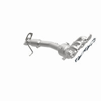 MagnaFlow Direct Fit Catalytic Converter 10-13 Mazda 3 2.0L Manifold