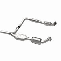 MagnaFlow Direct Fit Catalytic Converter 07-08 Ford E-150 4.6L