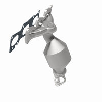 MagnaFlow Direct Fit Catalytic Converter 07-08 Hyundai Veracruz 3.8L