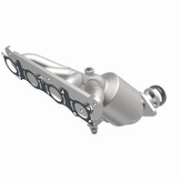 MagnaFlow 13-17 Nissan Sentra 1.8L Direct-Fit Catalytic Converter